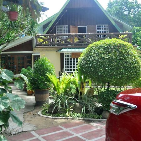 Peak House Garden Pension El Nido Kültér fotó